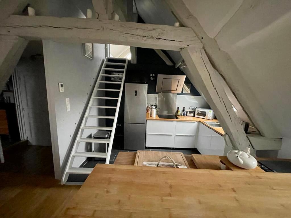 Sous Les Clochers De Rouen - Spacieux Logement 외부 사진