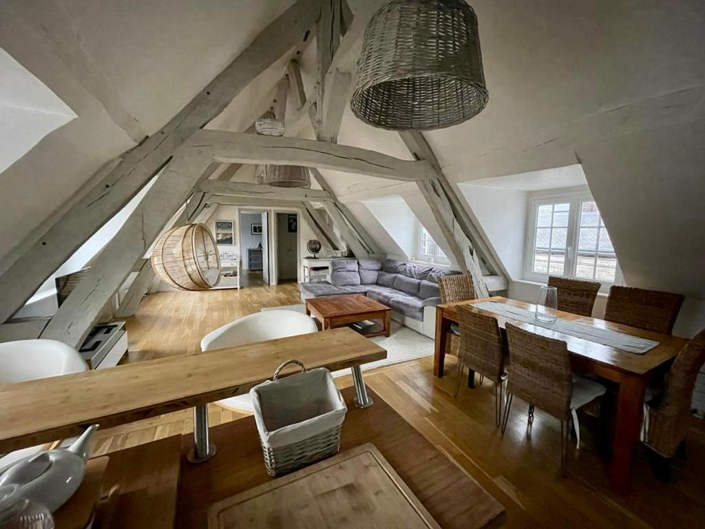 Sous Les Clochers De Rouen - Spacieux Logement 외부 사진